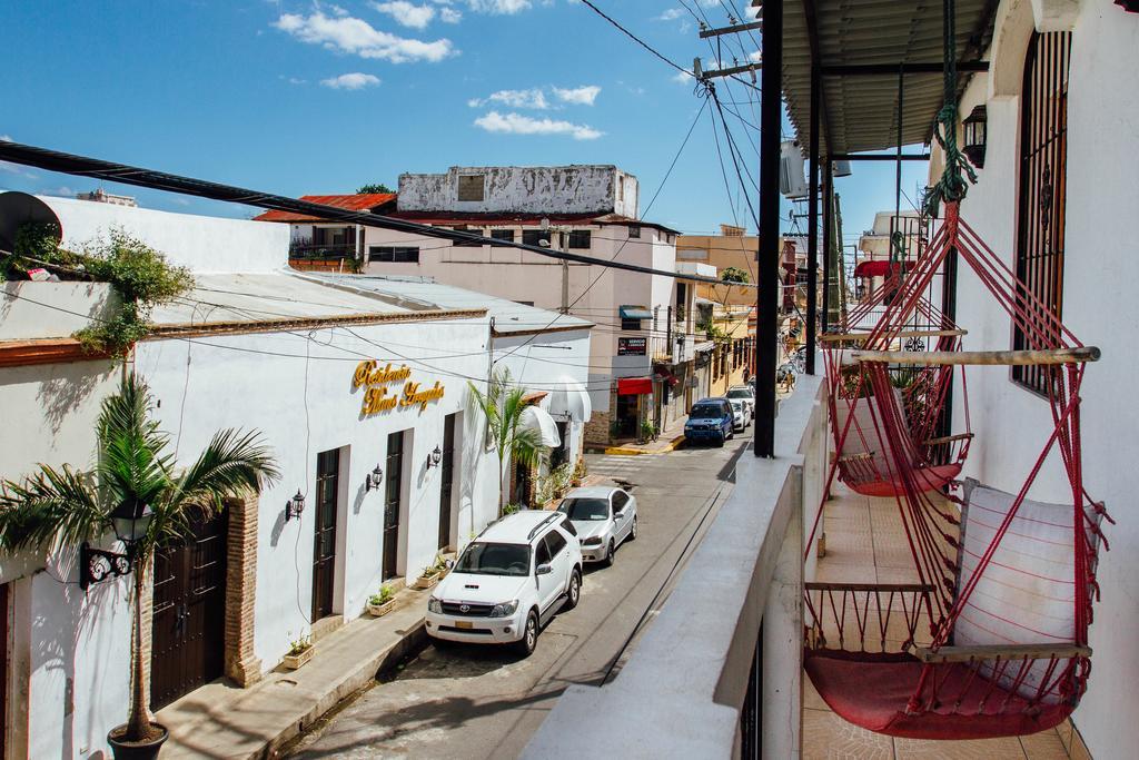 Island Life Hostel Santo Domingo Exterior photo